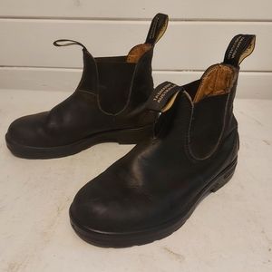 Blundstone ankle boots in black GUC